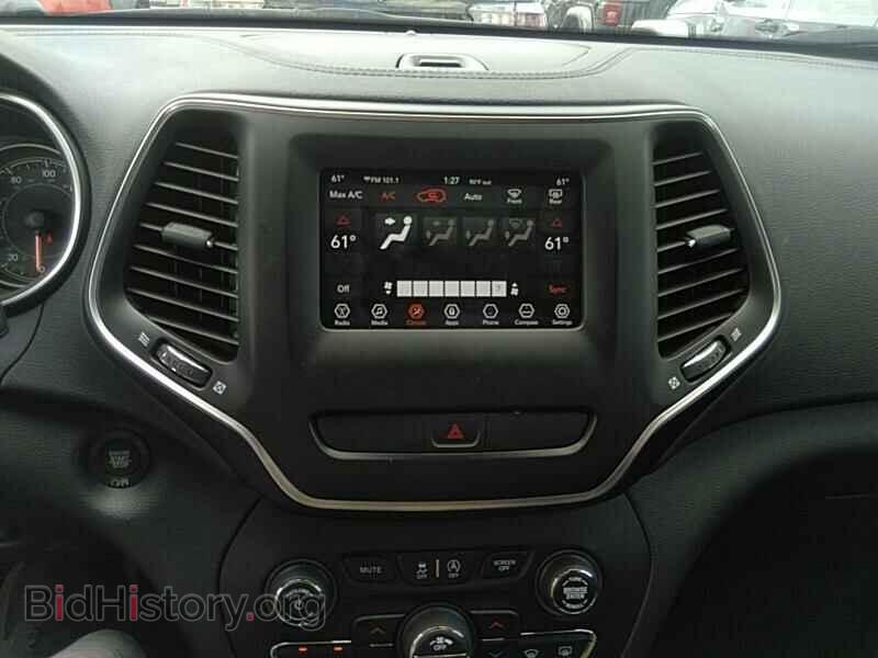 2019 Jeep Cherokee - VIN: 1C4PJMLX7KD100376 - Фото 4