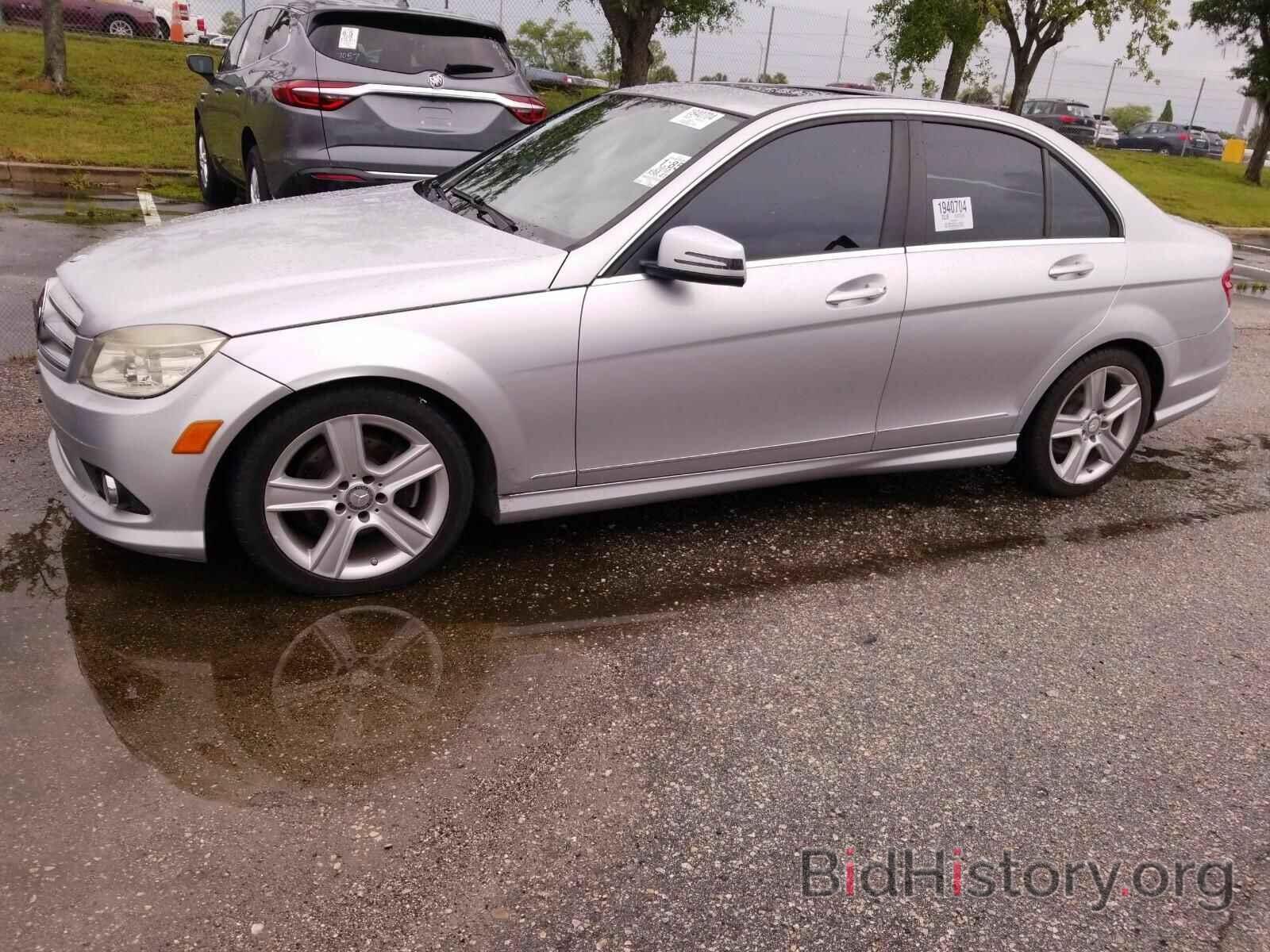 Photo WDDGF5EB6AR115208 - Mercedes-Benz C-Class 2010