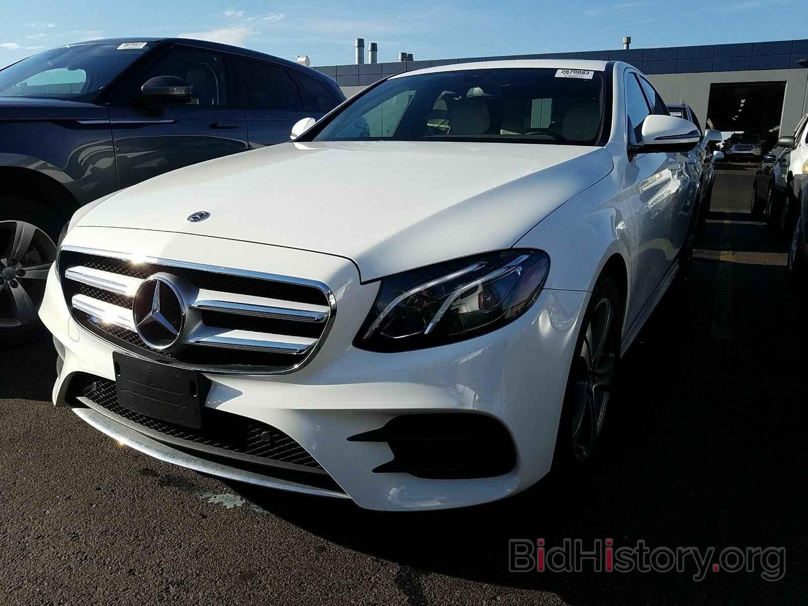 Photo WDDZF4KB4KA562367 - Mercedes-Benz E-Class 2019