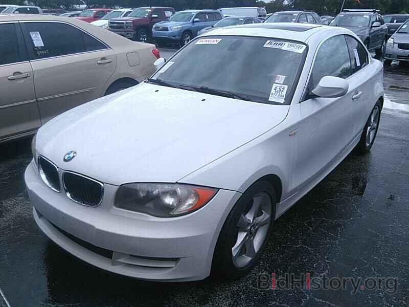 Photo WBAUP7C52BVP21601 - BMW 1 Series 2011