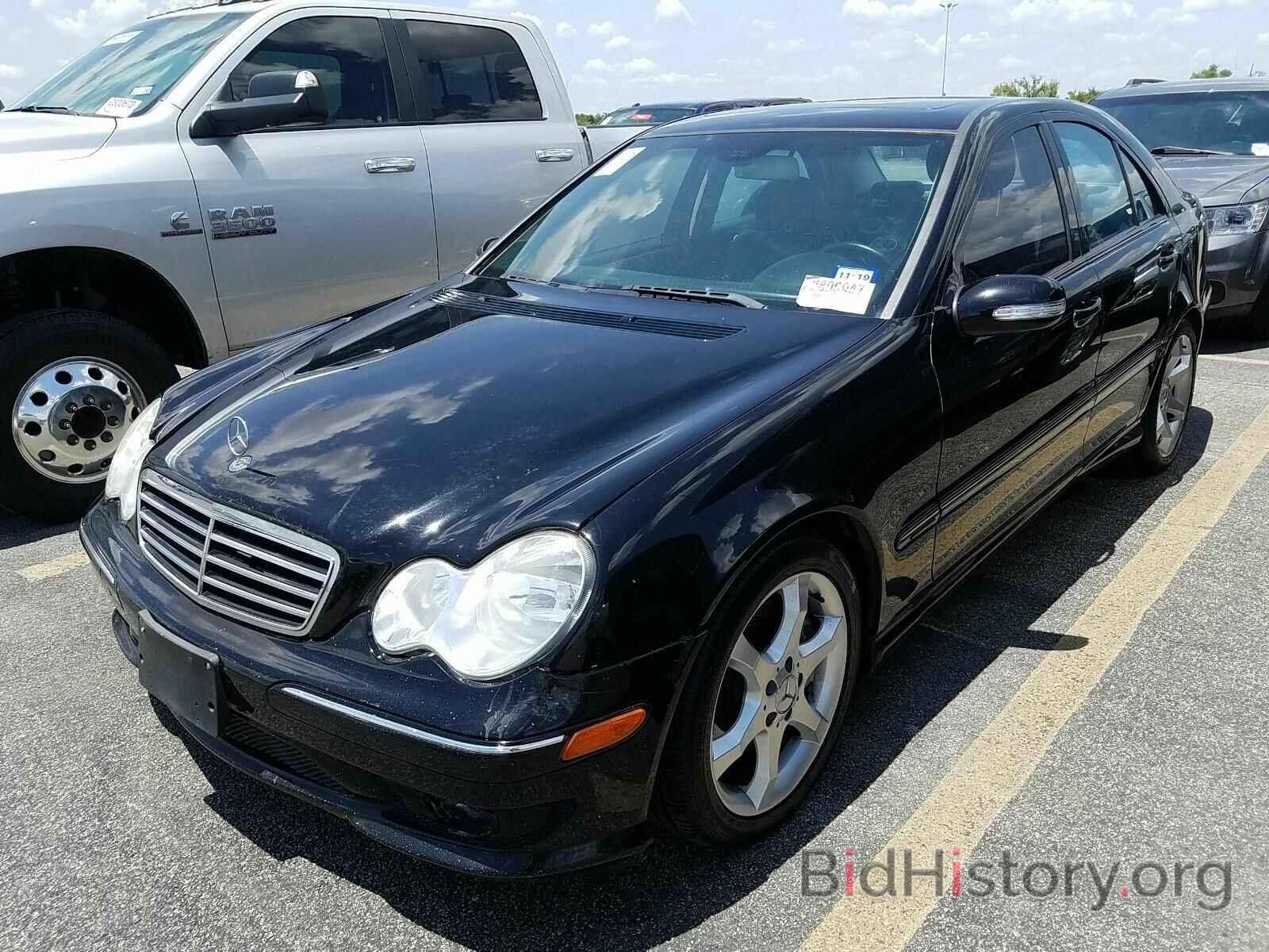 Photo WDBRF52H67A943308 - Mercedes-Benz C-Class 2007