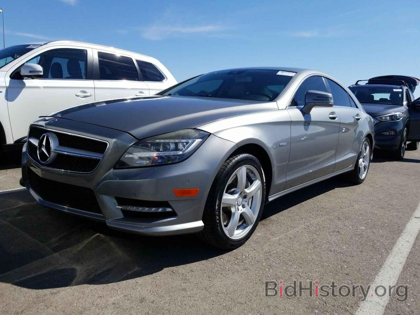 Photo WDDLJ7DB7CA013704 - Mercedes-Benz CLS-Class 2012