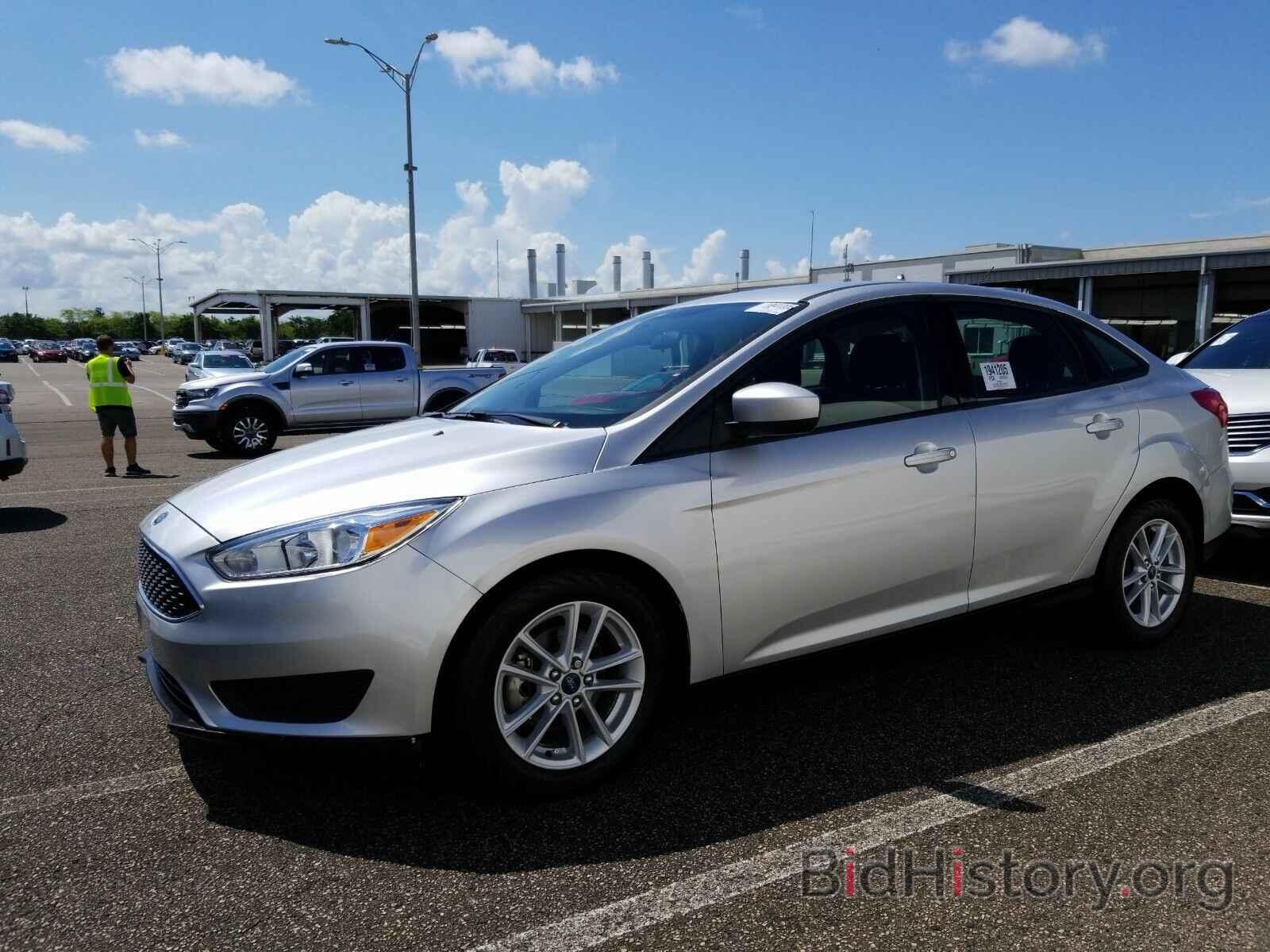 Photo 1FADP3F28JL227014 - Ford Focus 2018