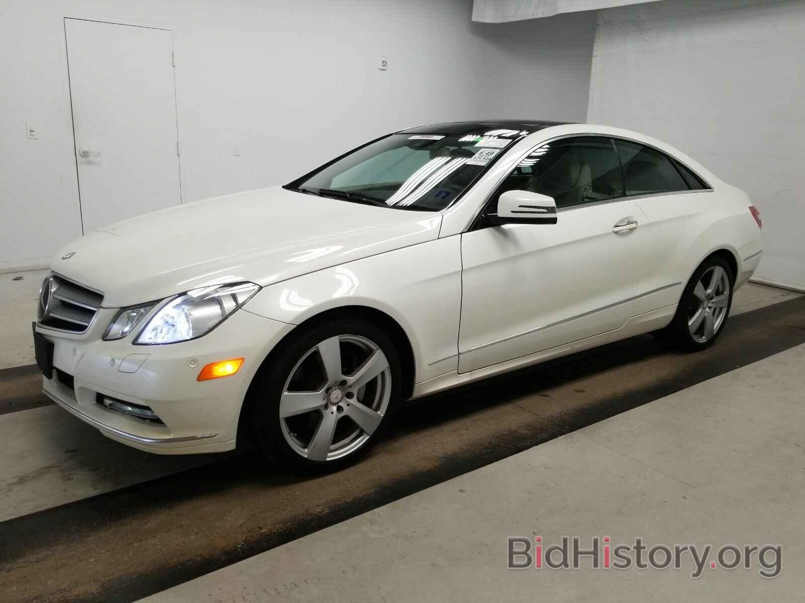 Photo WDDKJ5KB7DF190096 - Mercedes-Benz E-Class 2013