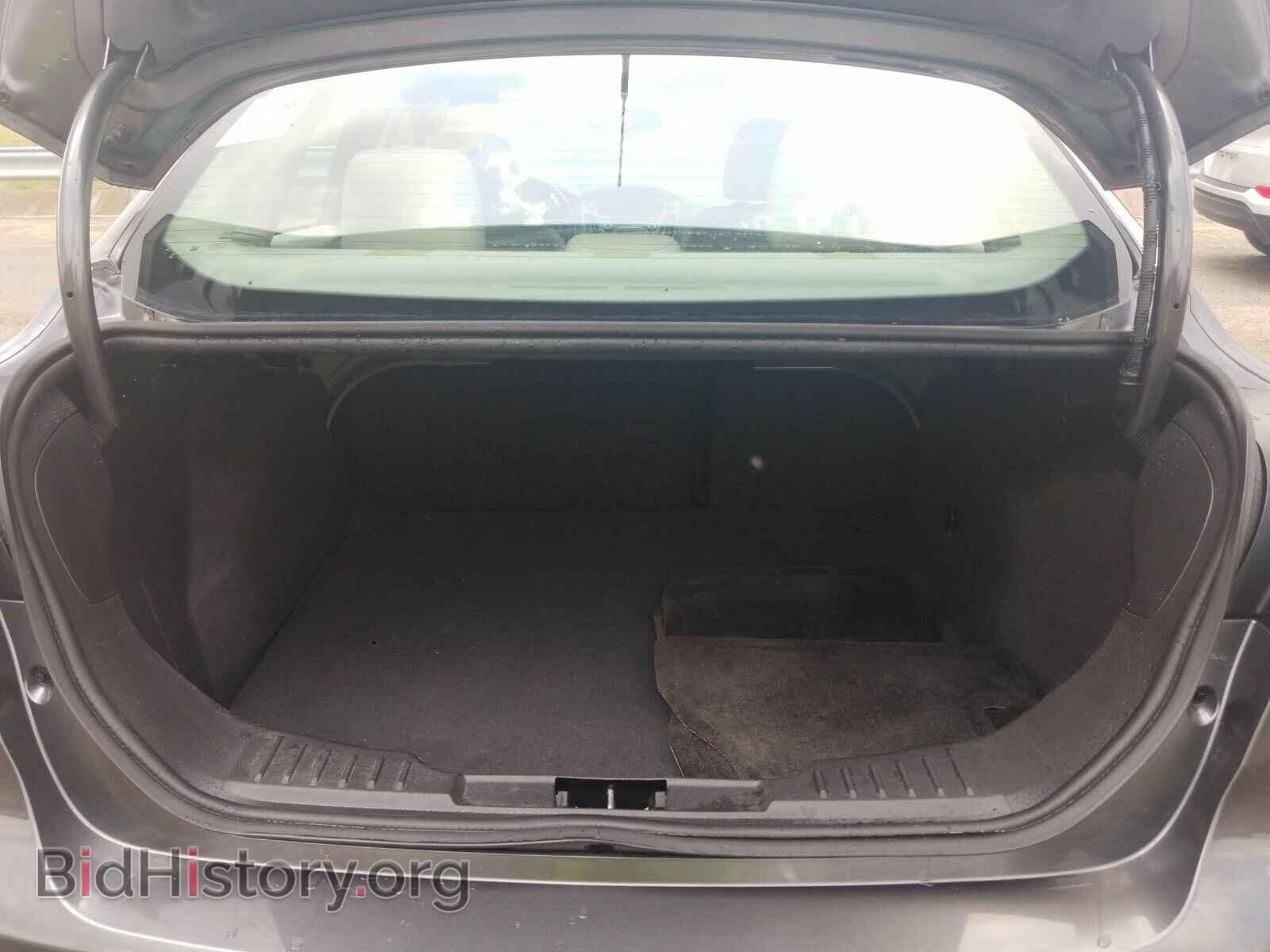 2016 Ford Focus - VIN: 1FADP3F28GL241892 - Photo 7