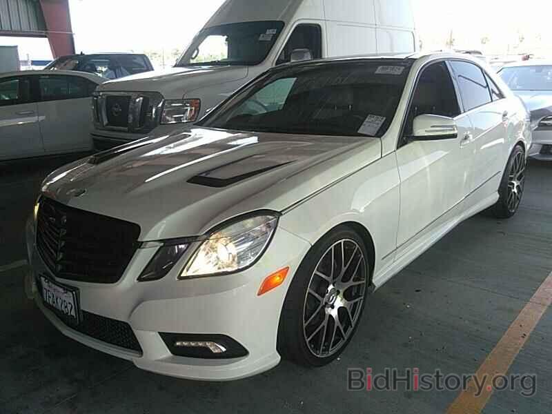 Photo WDDHF5GB0BA361348 - Mercedes-Benz E-Class 2011