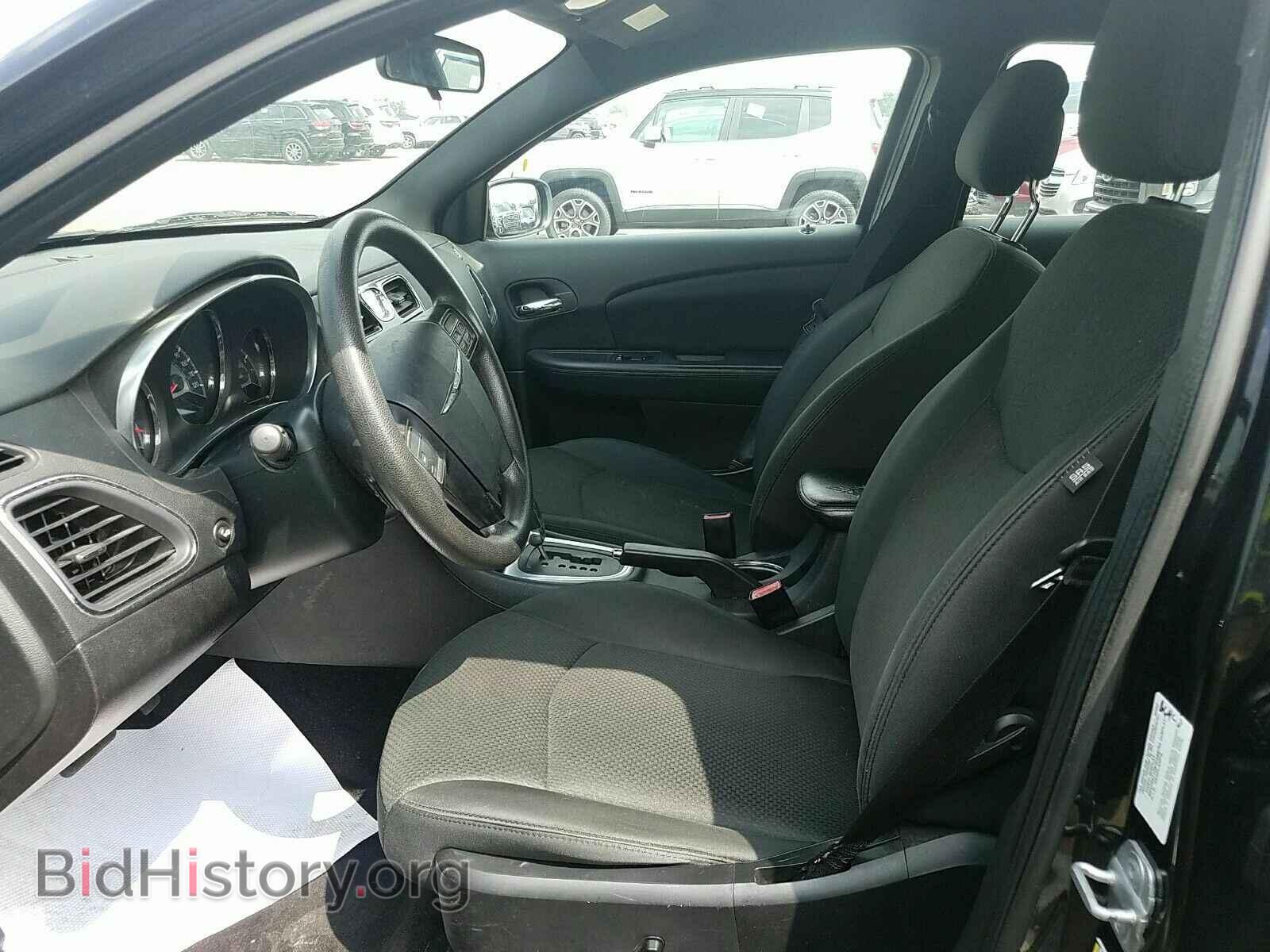 2011 Chrysler 200 - VIN: 1C3BC4FB3BN552506 - Фото 3
