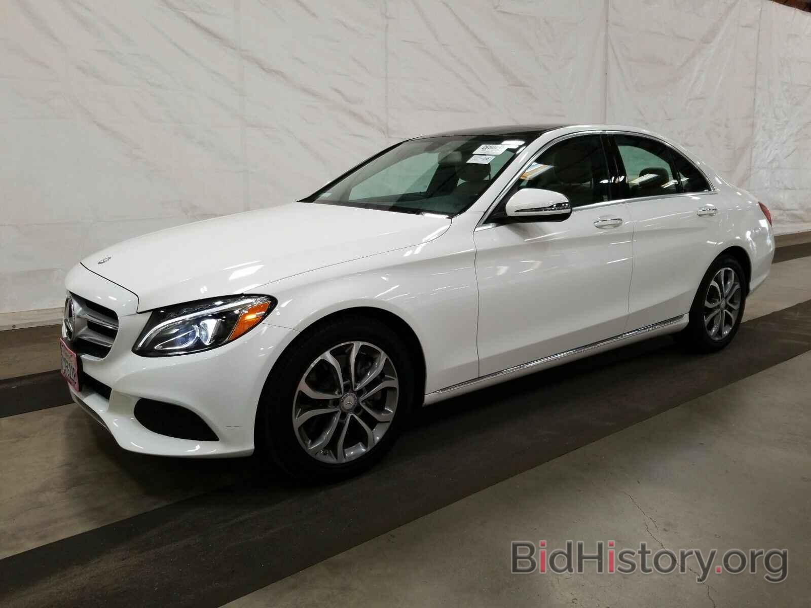 Photo 55SWF4JB8GU164686 - Mercedes-Benz C-Class 2016