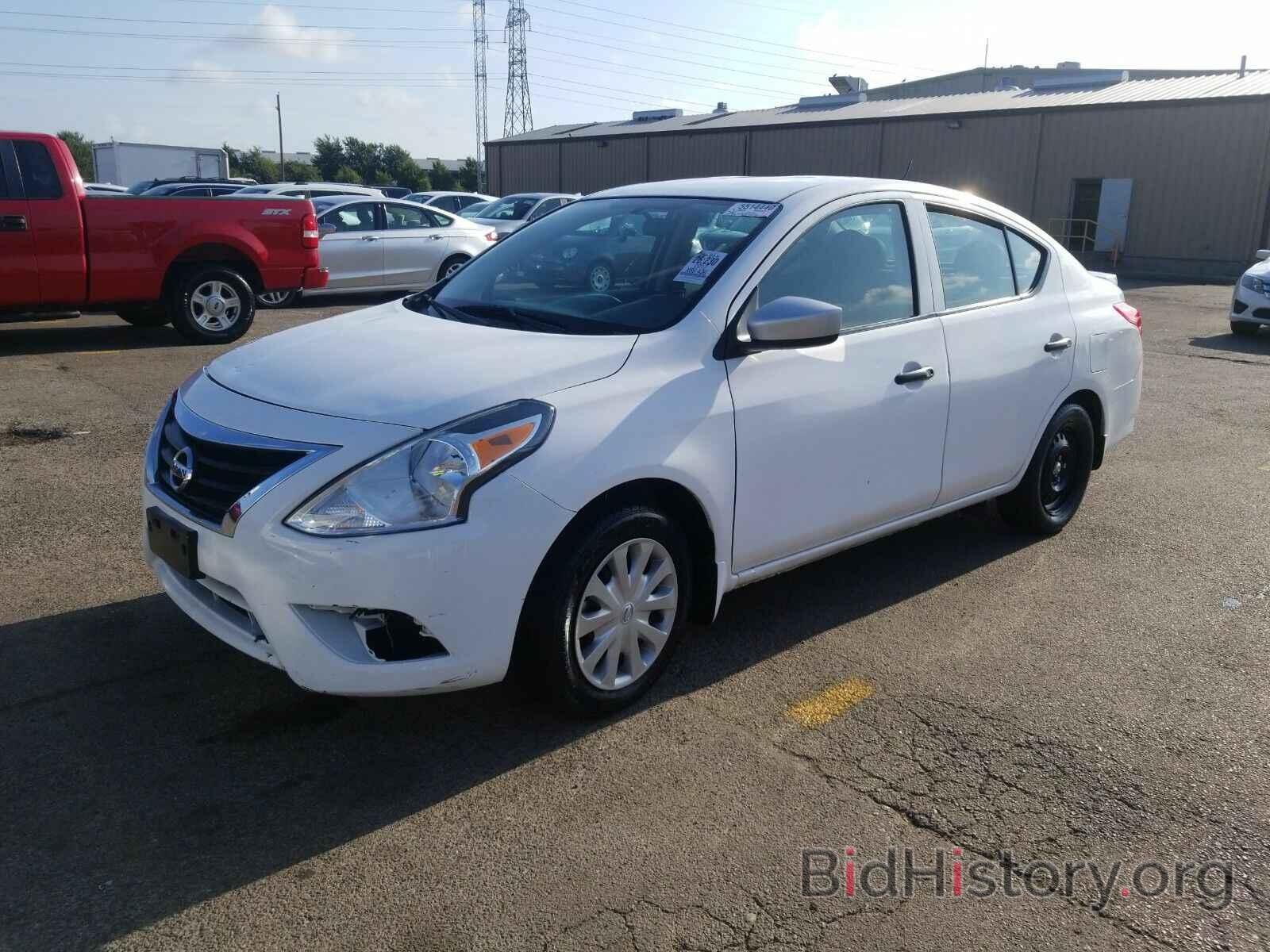 Photo 3N1CN7AP5HL823575 - Nissan Versa Sedan 2017