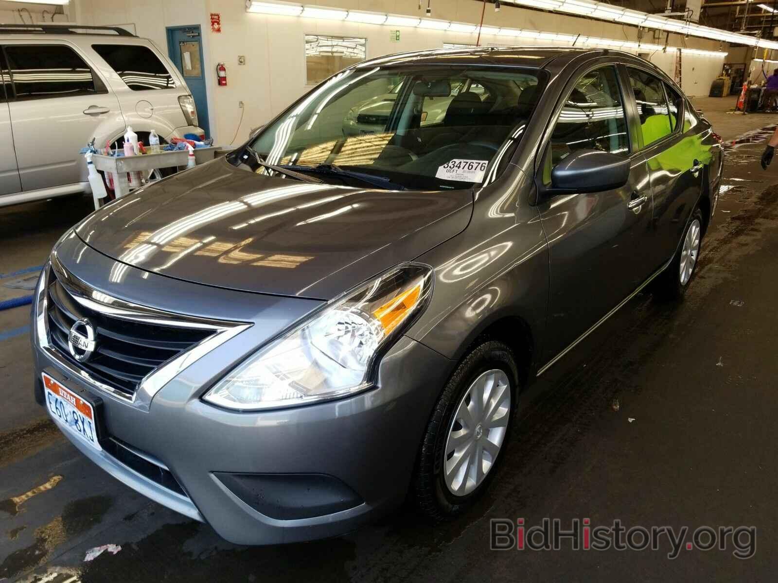 Photo 3N1CN7AP6HL841776 - Nissan Versa Sedan 2017