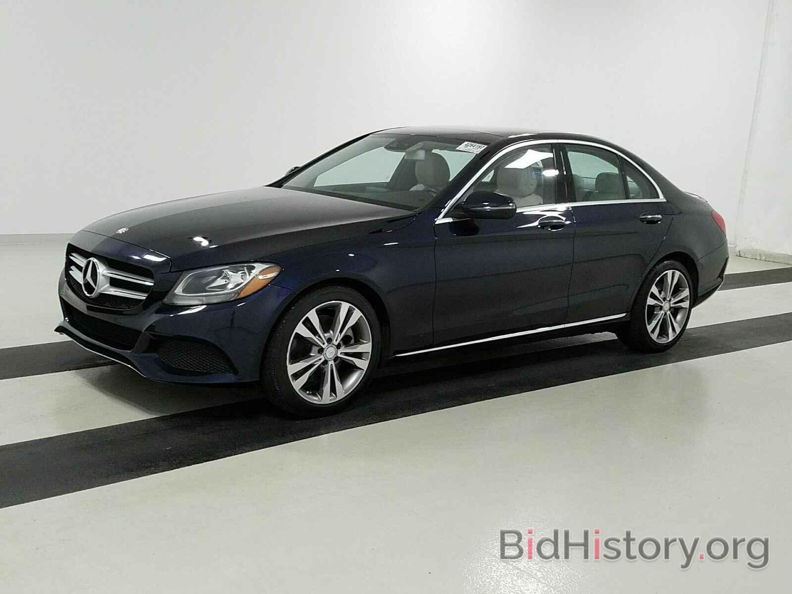 Photo WDDWF4JB3GR174060 - Mercedes-Benz C-Class 2016