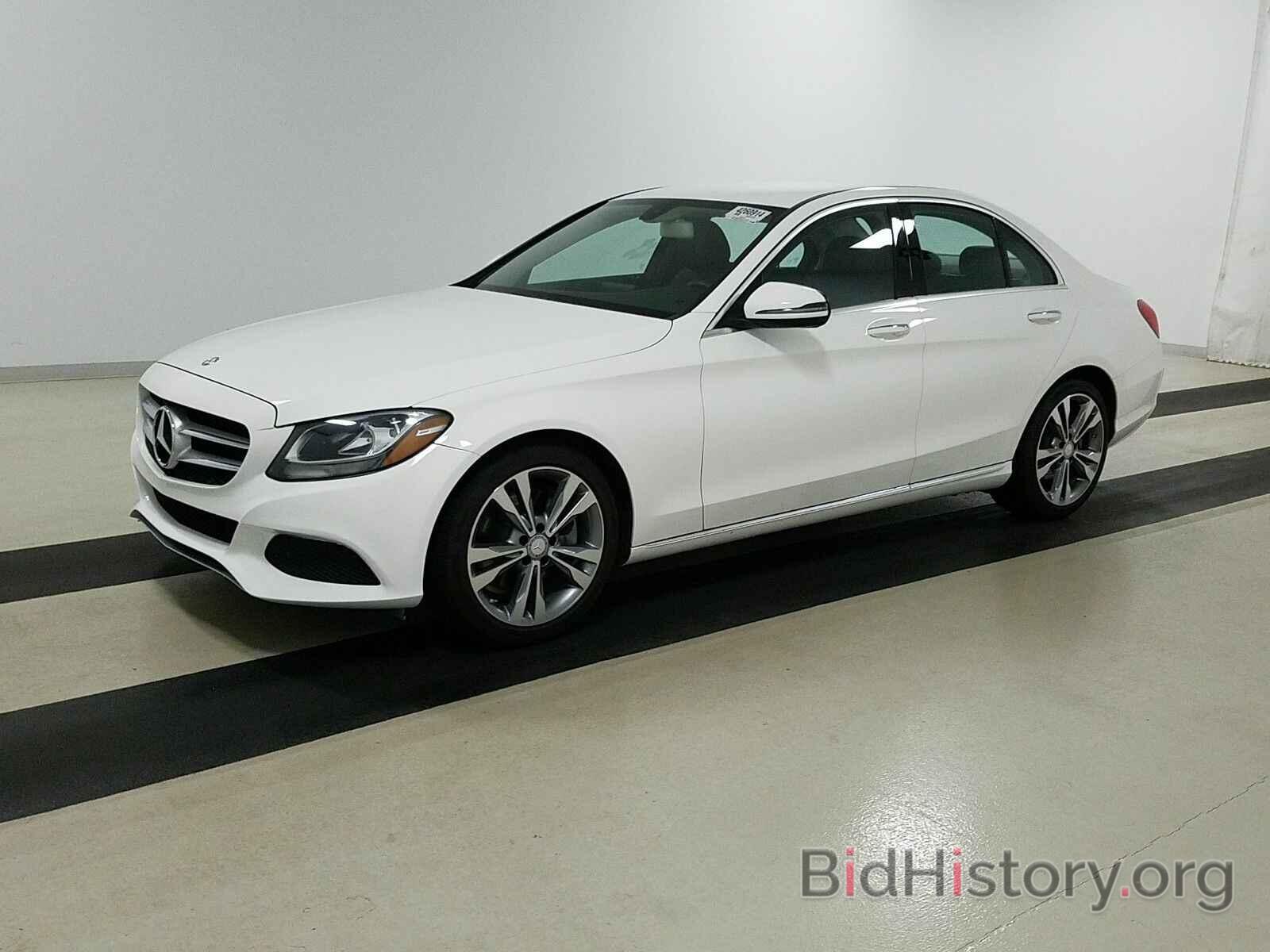 Photo 55SWF4JB5GU167304 - Mercedes-Benz C-Class 2016