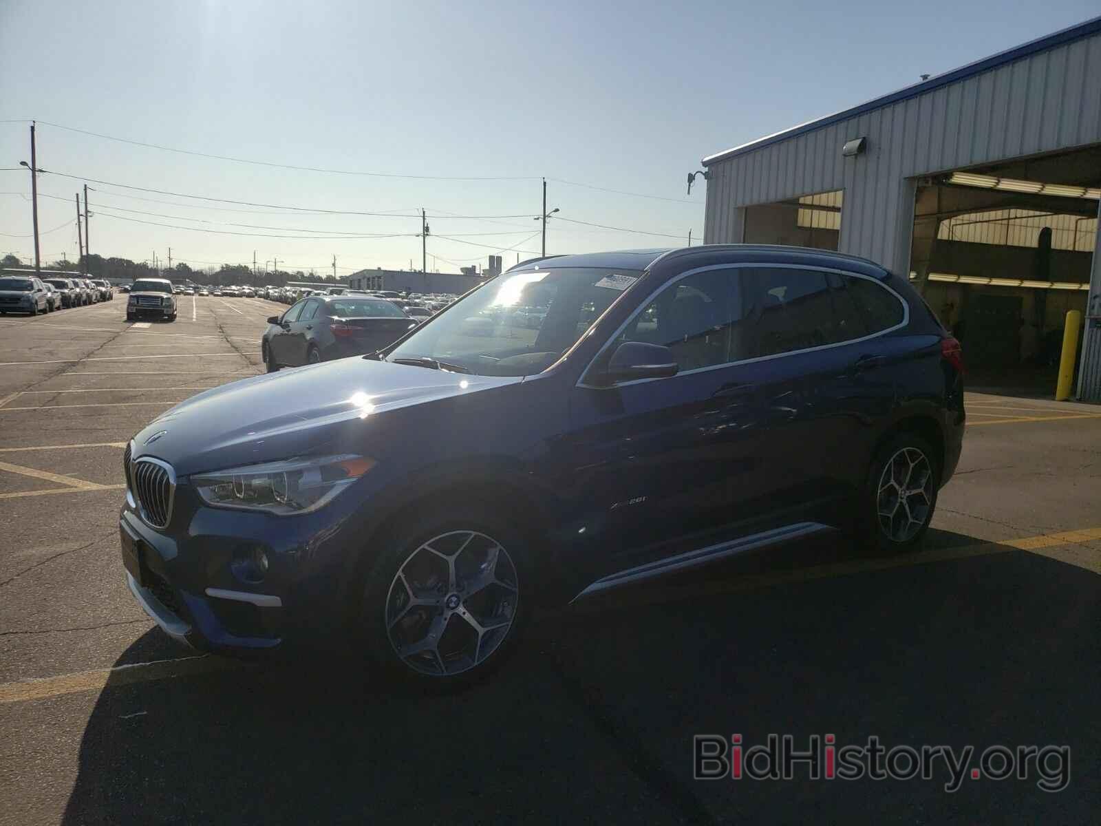 Photo WBXHT3C39H5F68303 - BMW X1 2017