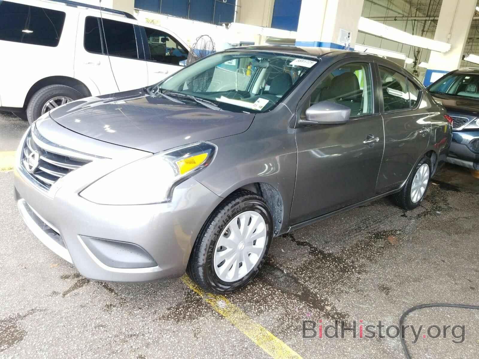 Photo 3N1CN7AP9HL837799 - Nissan Versa Sedan 2017