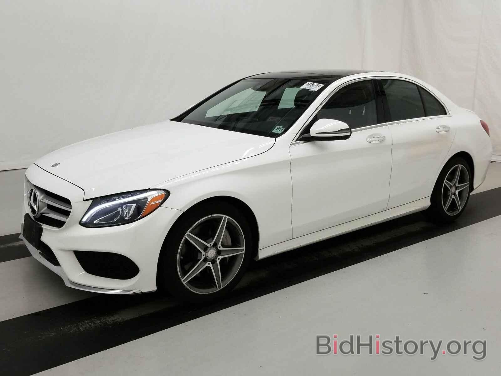 Photo 55SWF4KB4GU126497 - Mercedes-Benz C-Class 2016