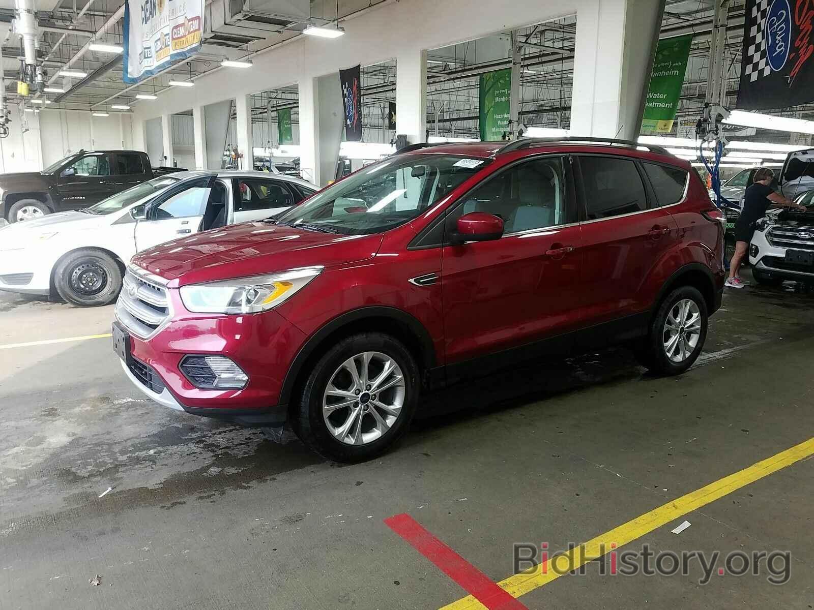 Фотография 1FMCU9GD9HUB87057 - Ford Escape 2017