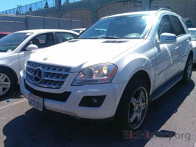 Фотография 4JGBB5GB6BA708477 - Mercedes-Benz M-Class 2011