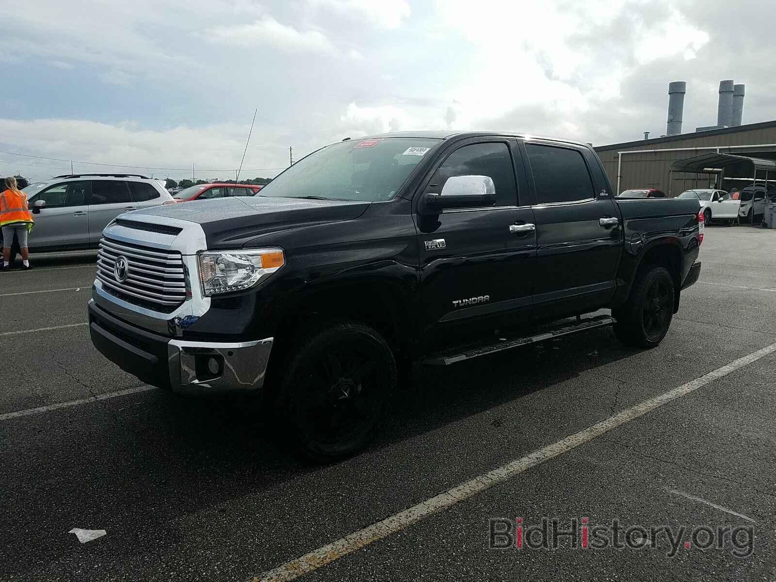 Photo 5TFHW5F1XGX567641 - Toyota Tundra 4WD Truck 2016