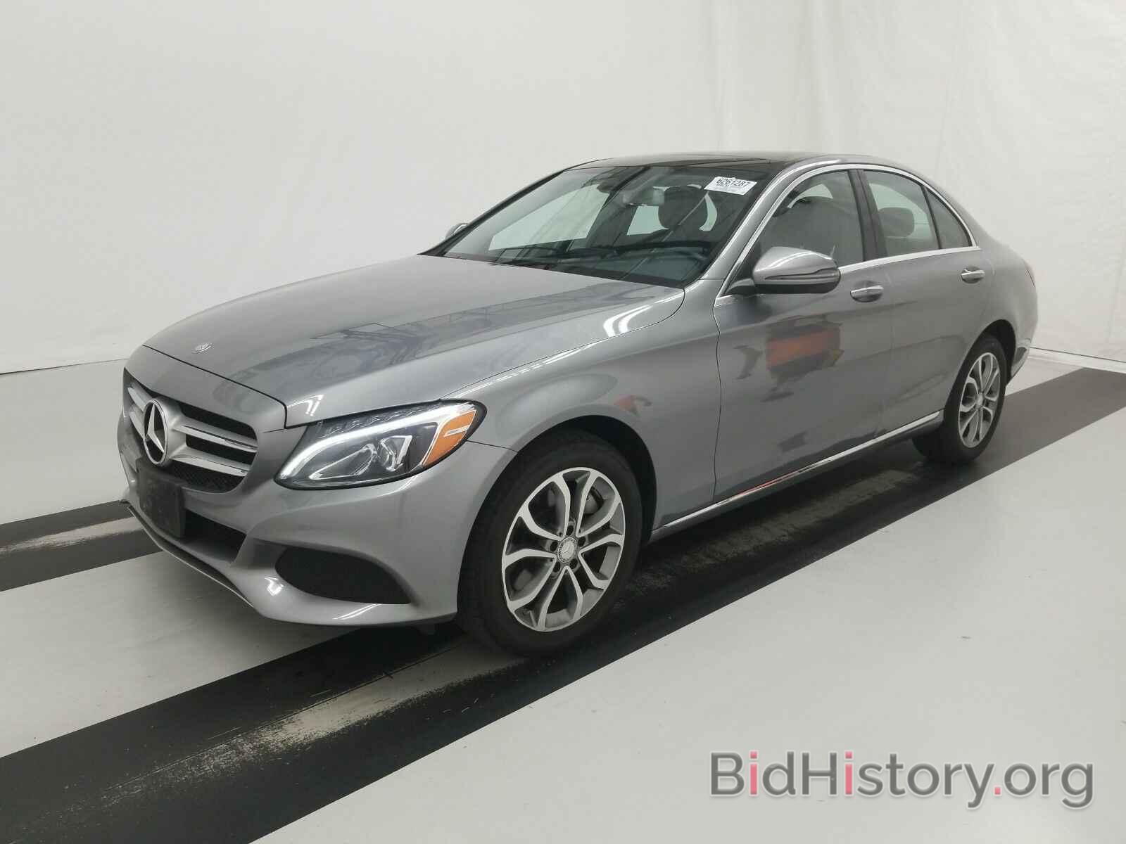 Photo WDDWF4KB6GR149507 - Mercedes-Benz C-Class 2016