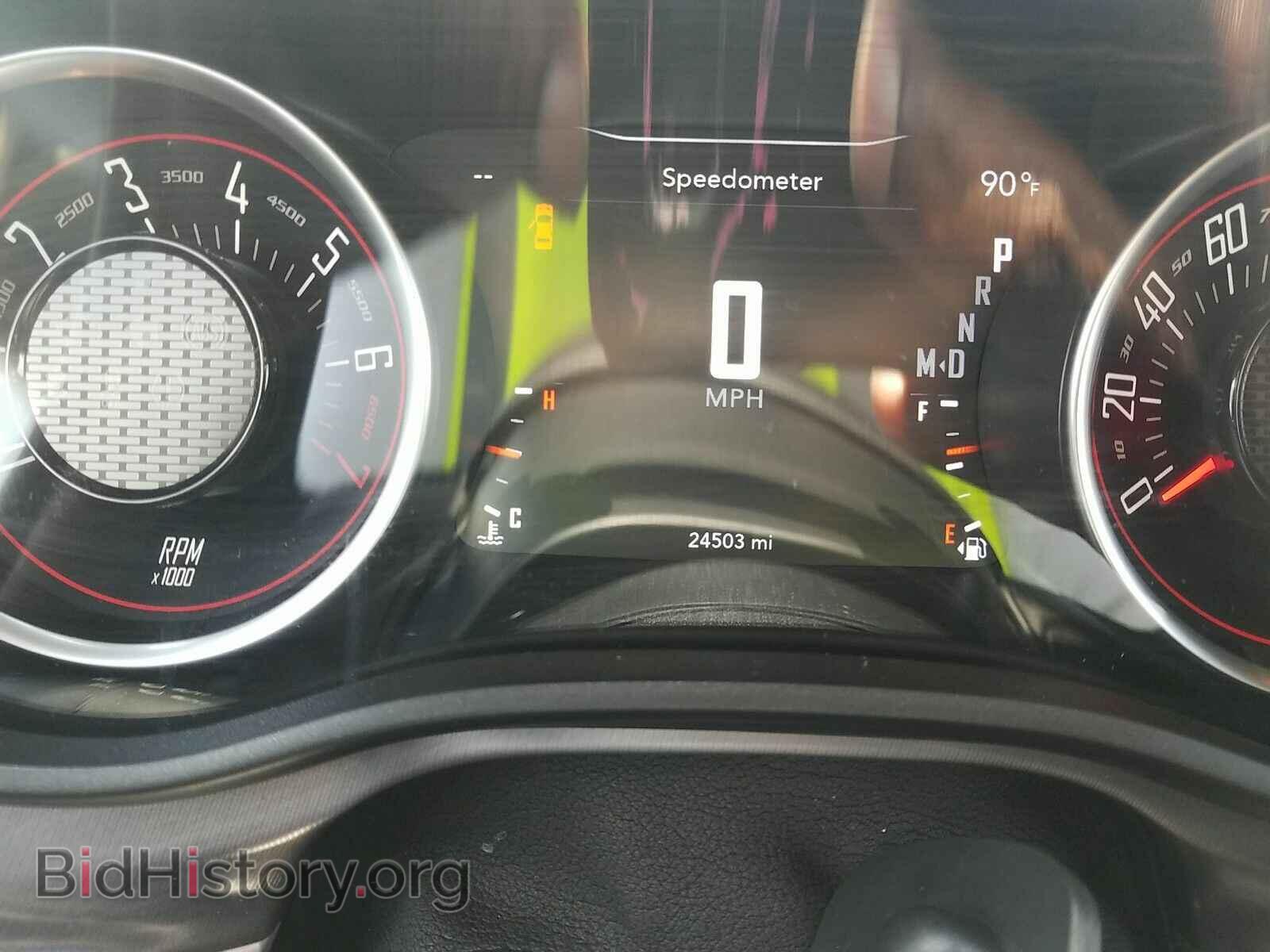 2019 Dodge Challenger - VIN: 2C3CDZAG3KH524487 - Photo 5