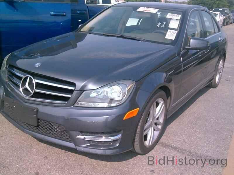 Photo WDDGF4HB4EA947365 - Mercedes-Benz C-Class 2014