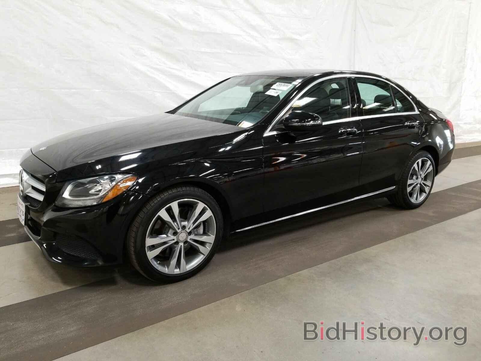 Photo 55SWF4JB7GU140136 - Mercedes-Benz C-Class 2016