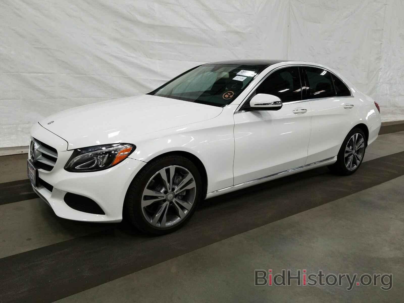 Photo 55SWF4JB3GU166748 - Mercedes-Benz C-Class 2016