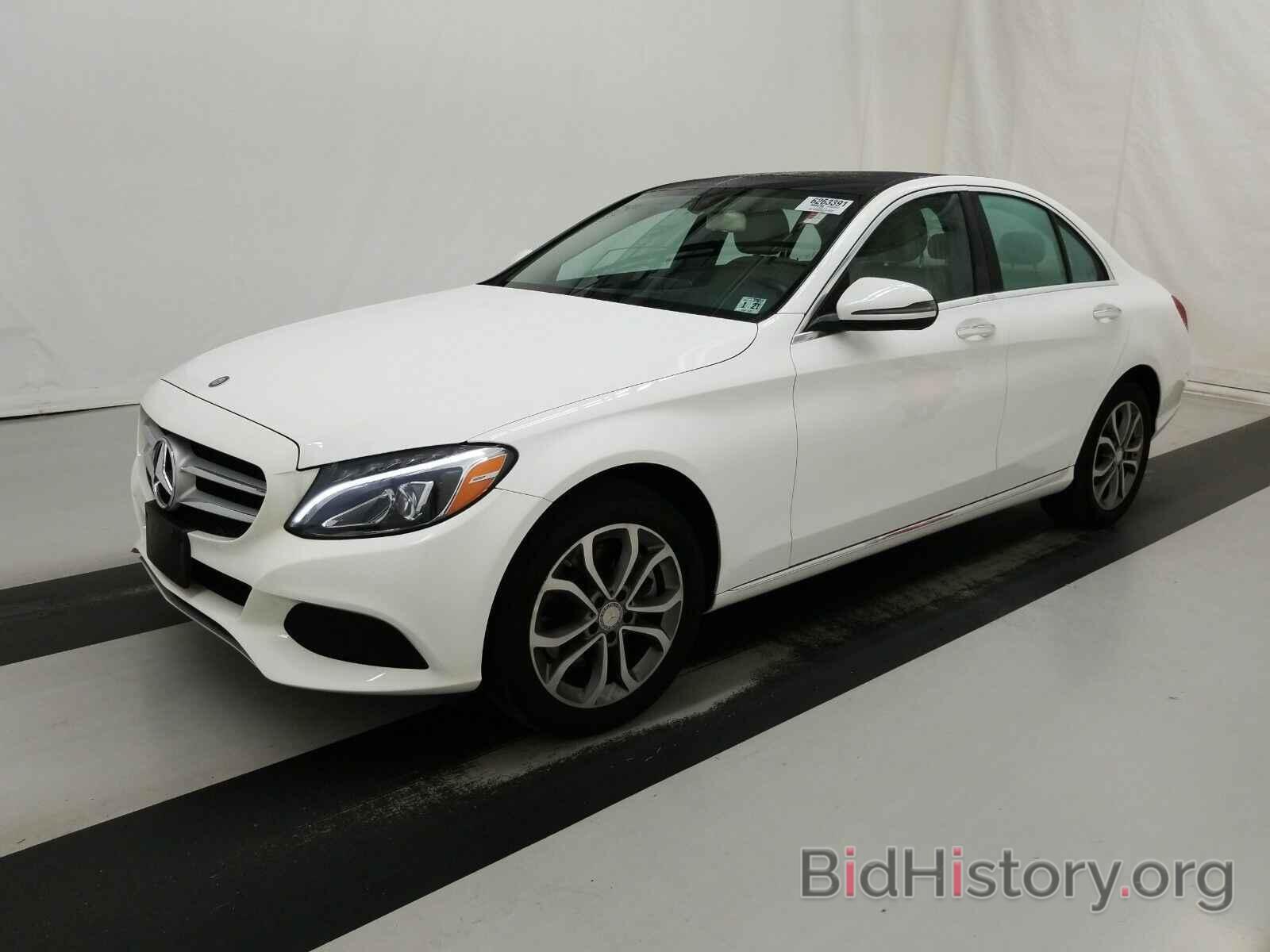 Photo WDDWF4KB7GR130397 - Mercedes-Benz C-Class 2016