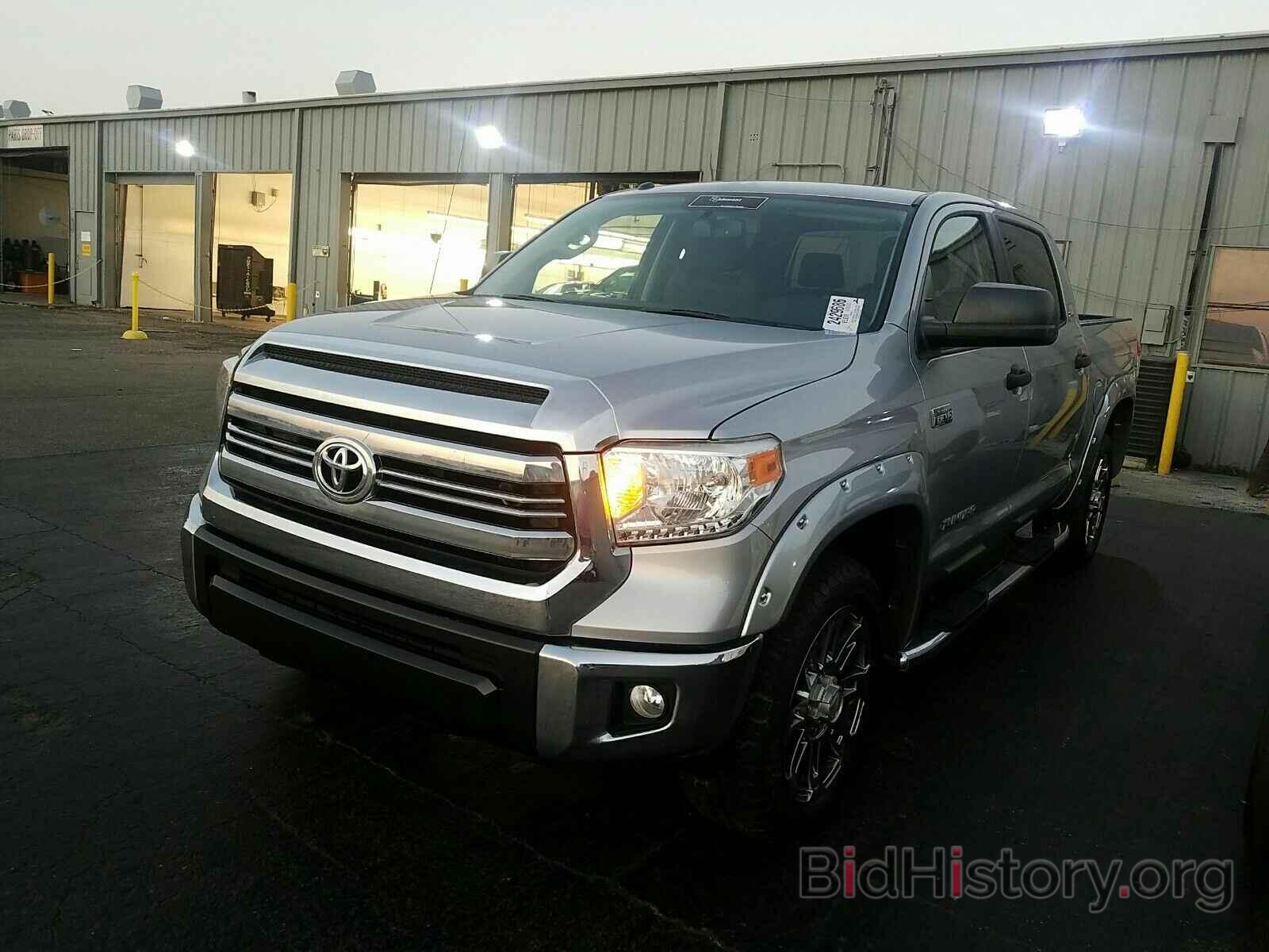 Фотография 5TFDW5F16GX508102 - Toyota Tundra 4WD Truck 2016