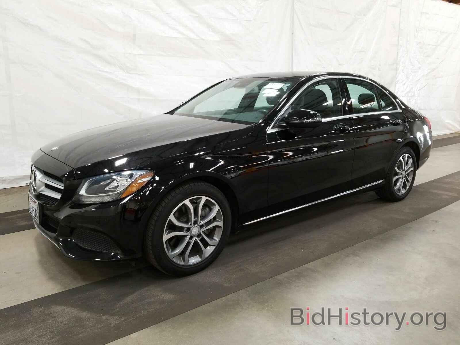 Photo 55SWF4JB9GU152126 - Mercedes-Benz C-Class 2016