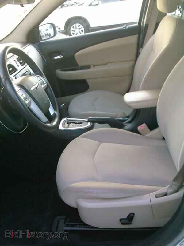 2013 Chrysler 200 - VIN: 1C3CCBBB0DN765852 - Фото 3