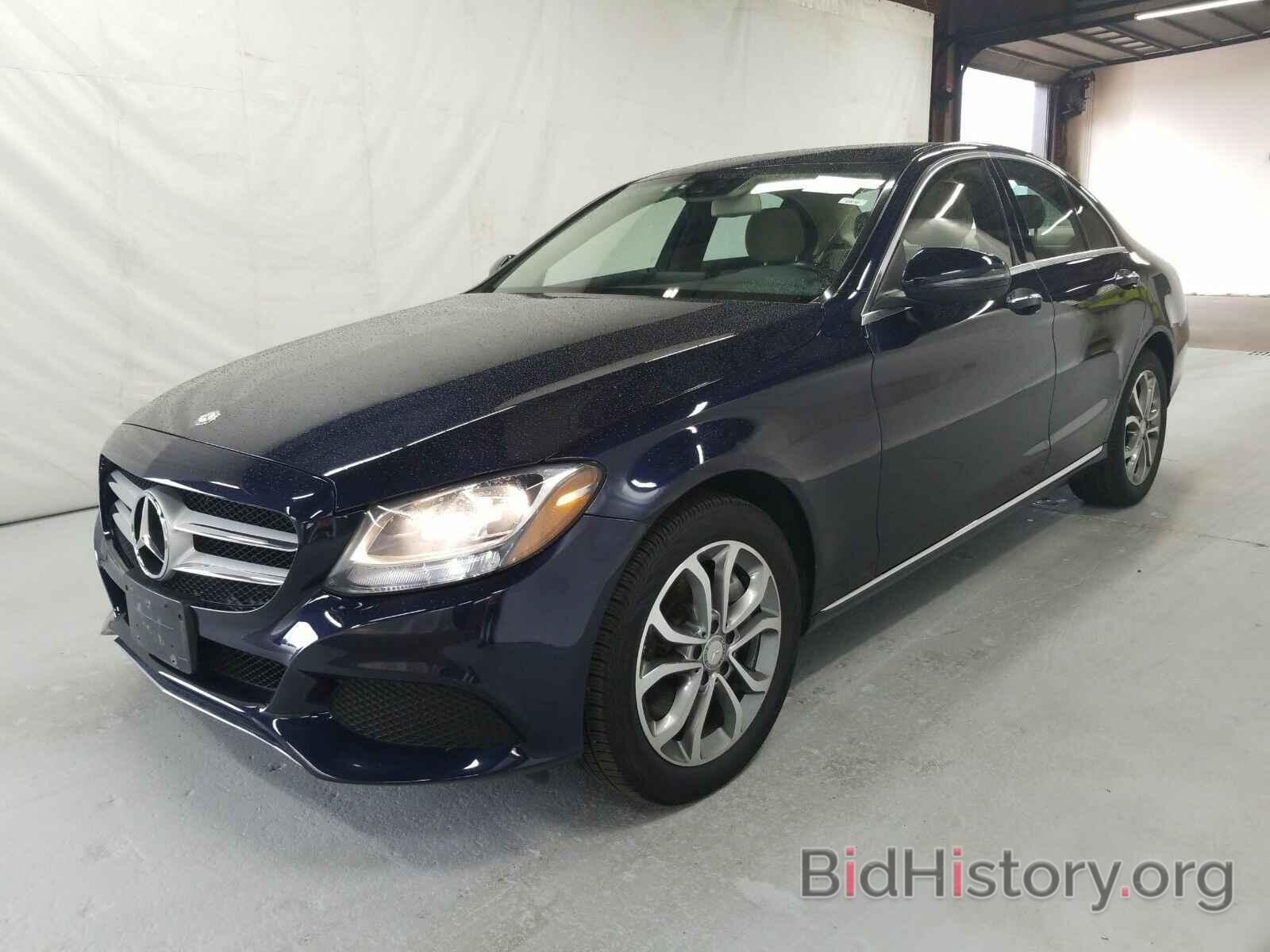 Photo WDDWF4KBXGR135464 - Mercedes-Benz C-Class 2016