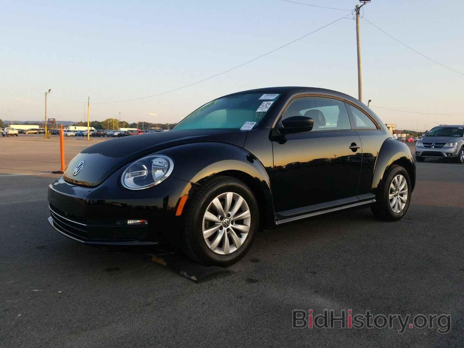 Photo 3VWF17AT9FM629526 - Volkswagen Beetle Coupe 2015