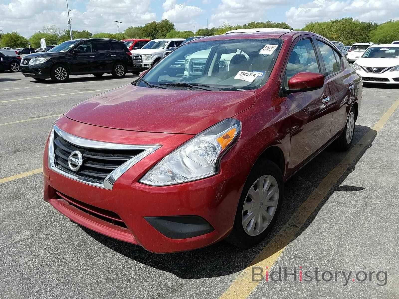 Photo 3N1CN7AP8HK456712 - Nissan Versa Sedan 2017