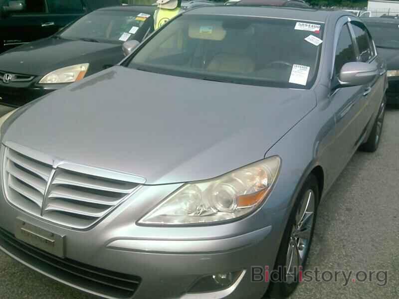 Photo KMHGC46EX9U032942 - Hyundai Genesis 2009