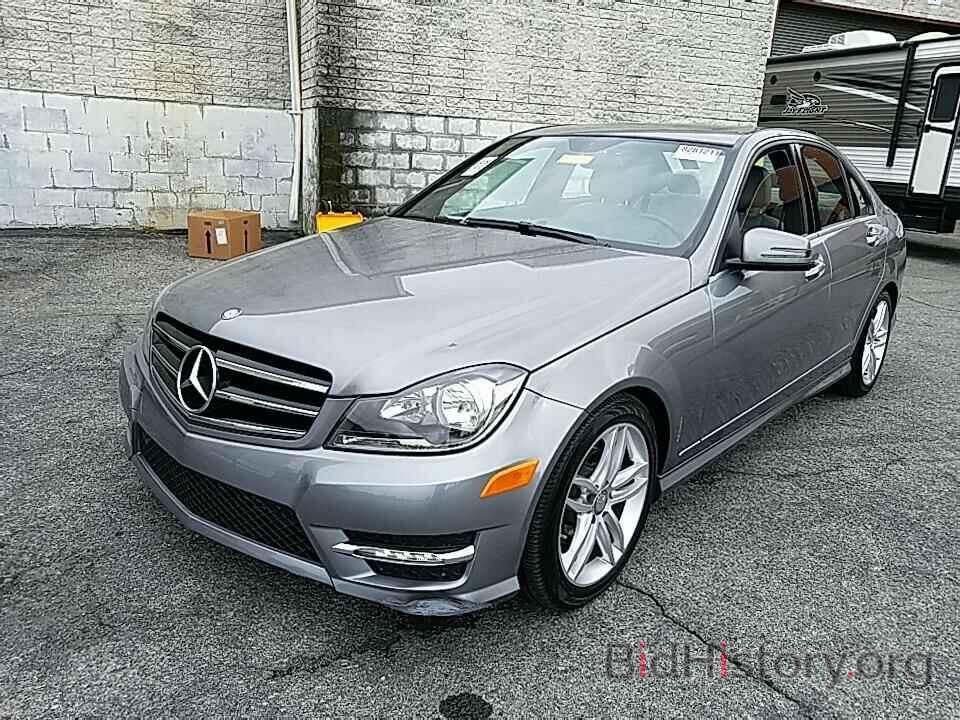 Photo WDDGF4HB1ER317546 - Mercedes-Benz C-Class 2014