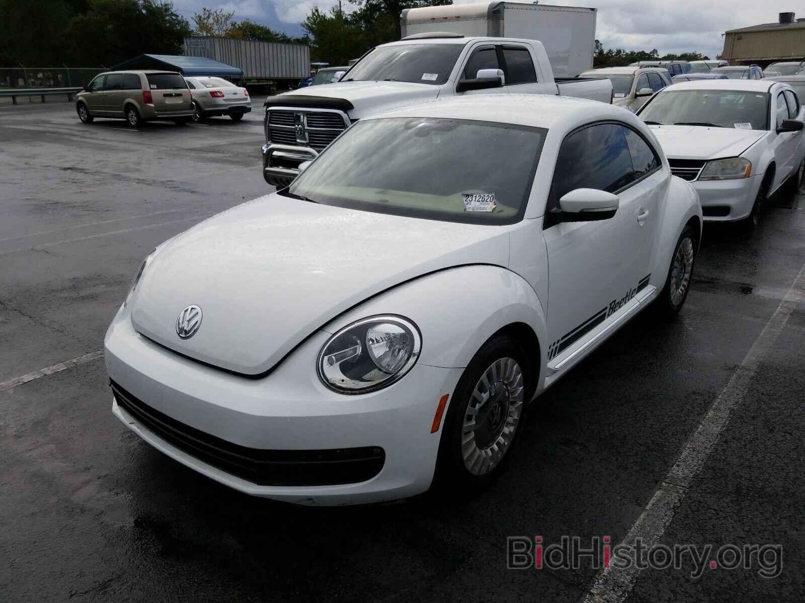 Photo 3VWJ17AT9GM604704 - Volkswagen Beetle Coupe 2016