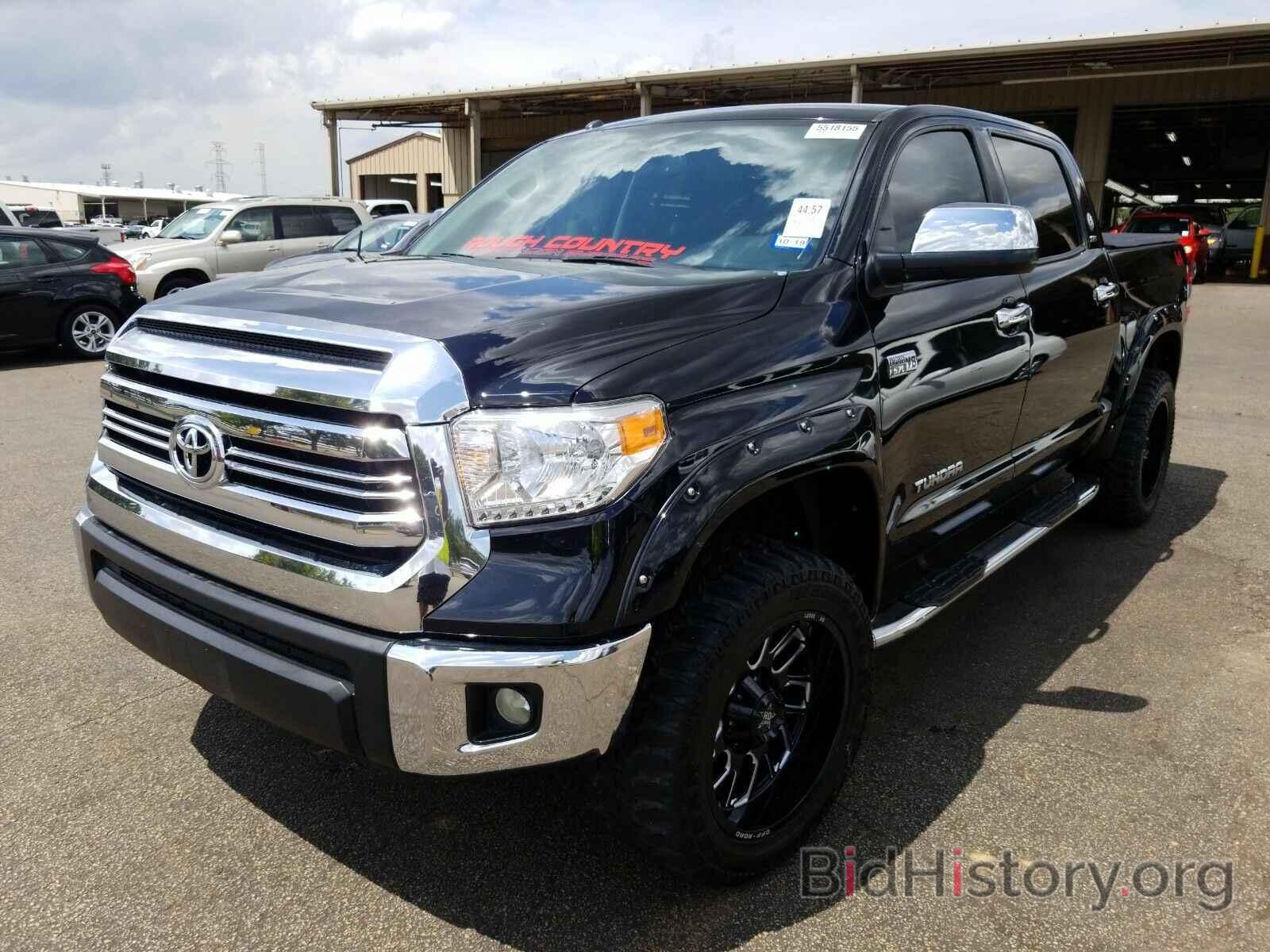 Фотография 5TFDW5F17GX560175 - Toyota Tundra 4WD Truck 2016