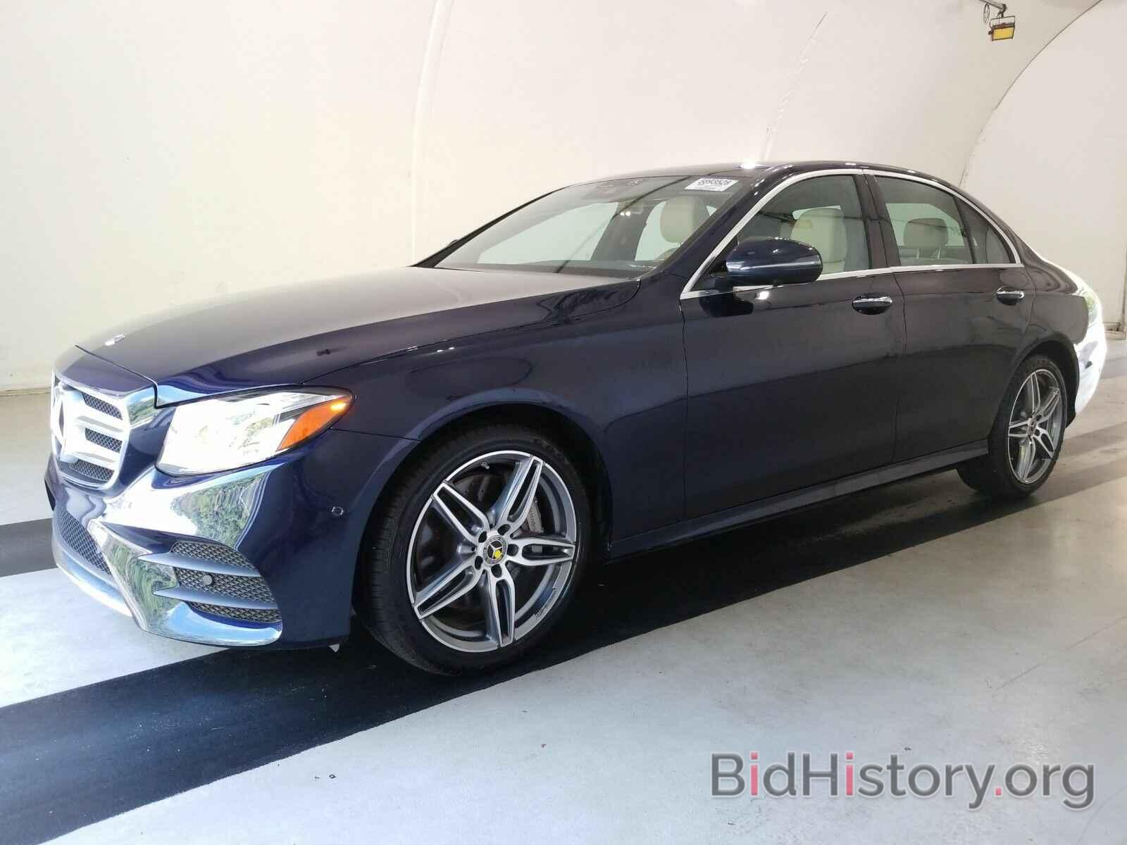 Photo WDDZF4KB7KA563562 - Mercedes-Benz E-Class 2019