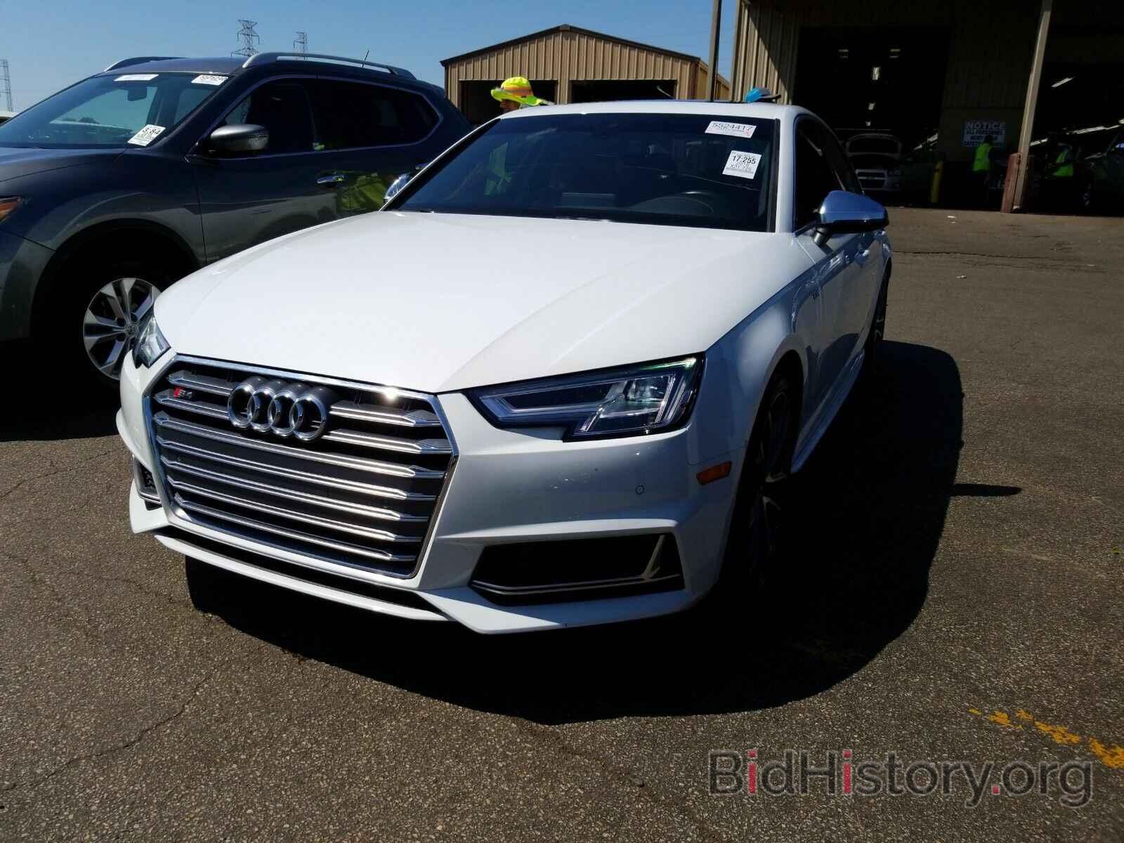 Photo WAUB4AF4XJA144466 - Audi S4 2018