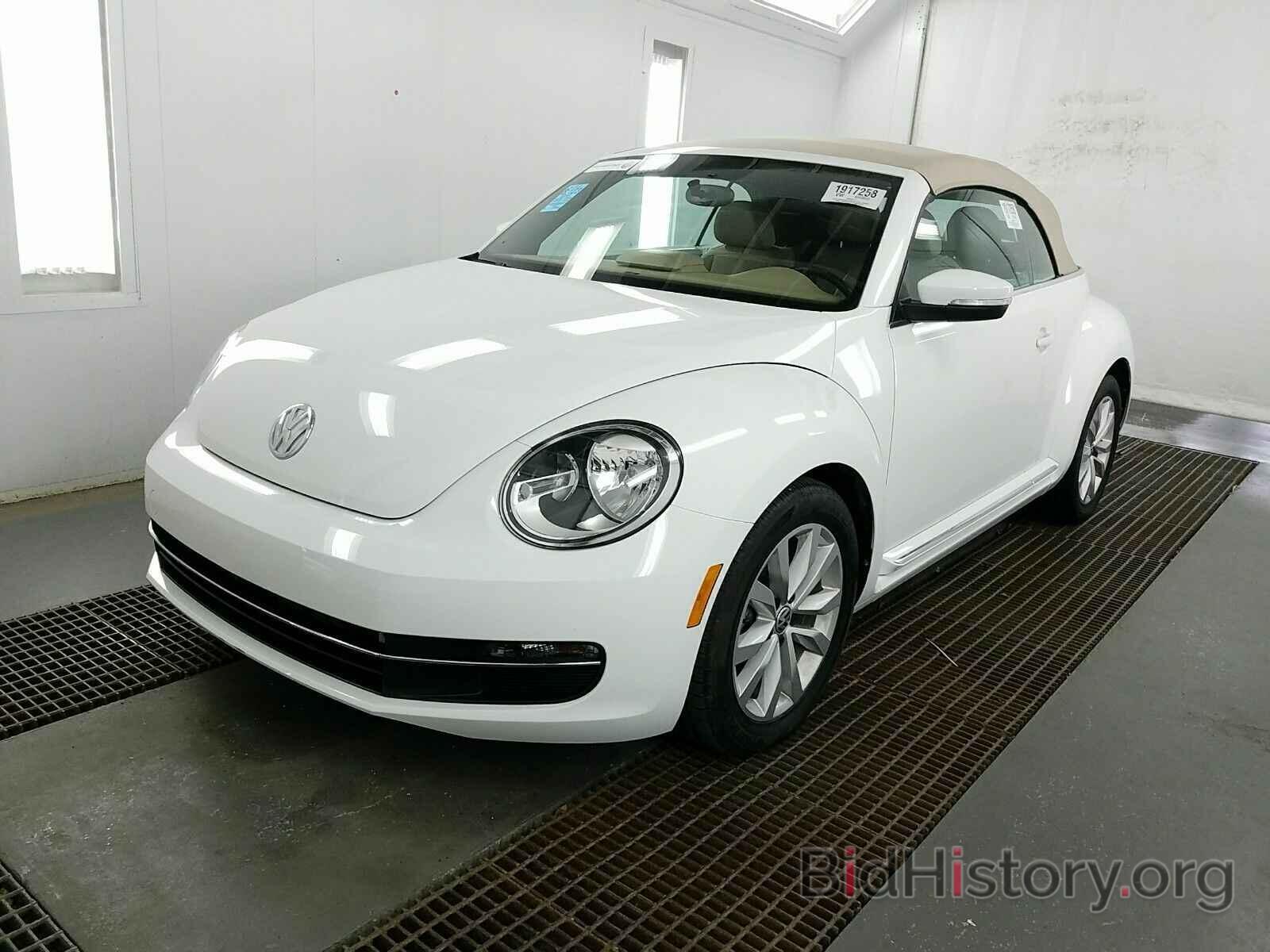 Photo 3VW5A7AT7FM815075 - Volkswagen Beetle Convertible 2015