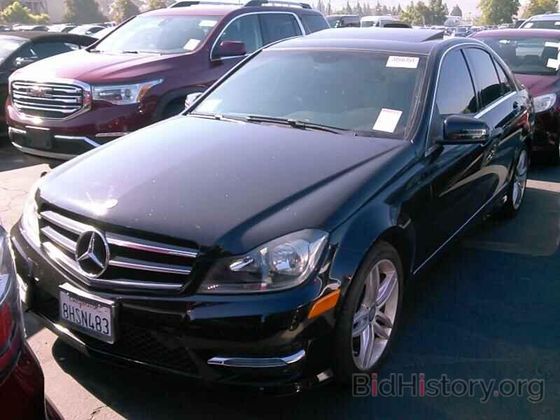 Photo WDDGF4HB1ER306322 - Mercedes-Benz C-Class 2014