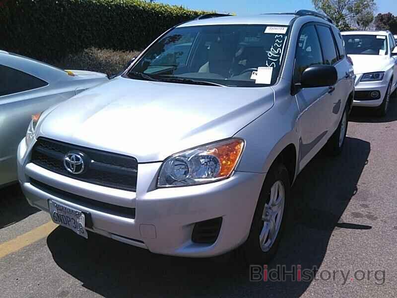 Photo JTMKF4DV8A5028802 - Toyota RAV4 2010