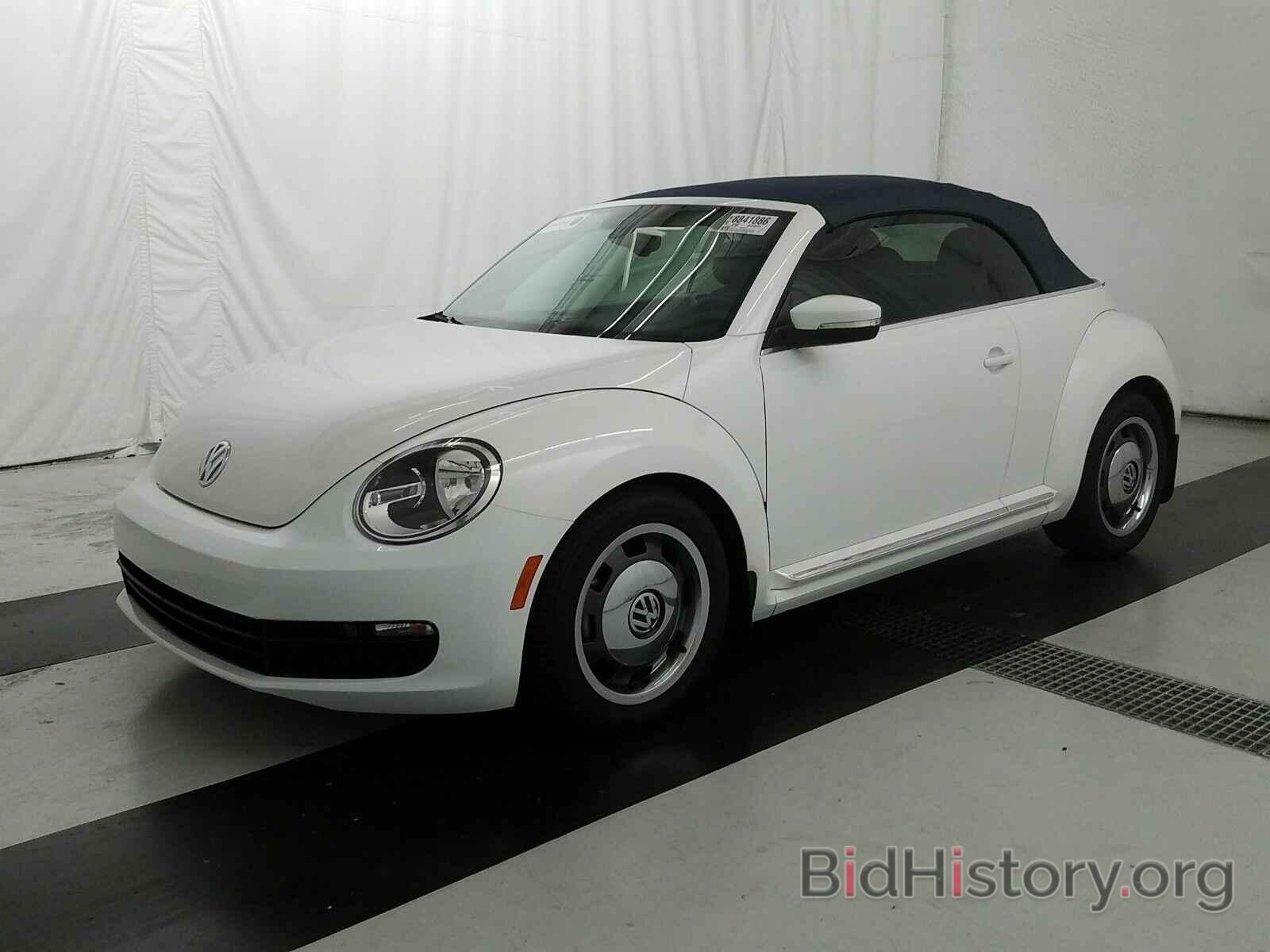 Photo 3VW517AT9GM815578 - Volkswagen Beetle Convertible 2016