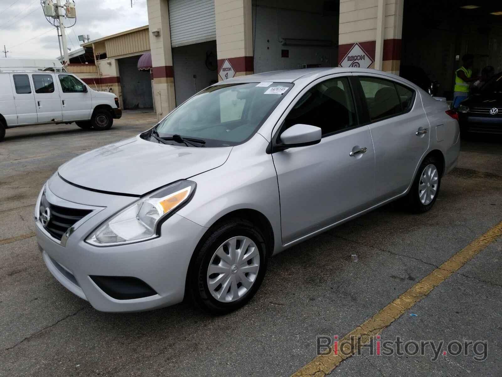 Фотография 3N1CN7AP8HK430949 - Nissan Versa Sedan 2017