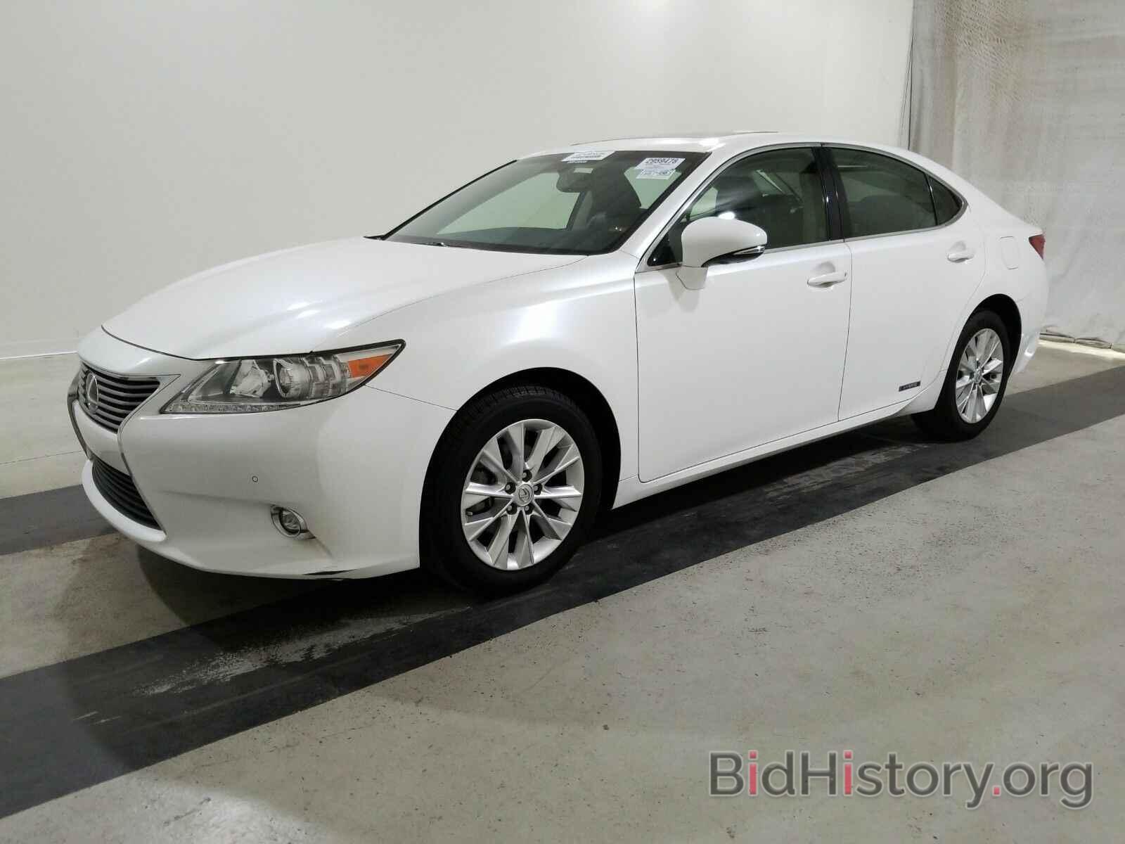 Photo JTHBW1GG5F2095974 - Lexus ES 300h 2015