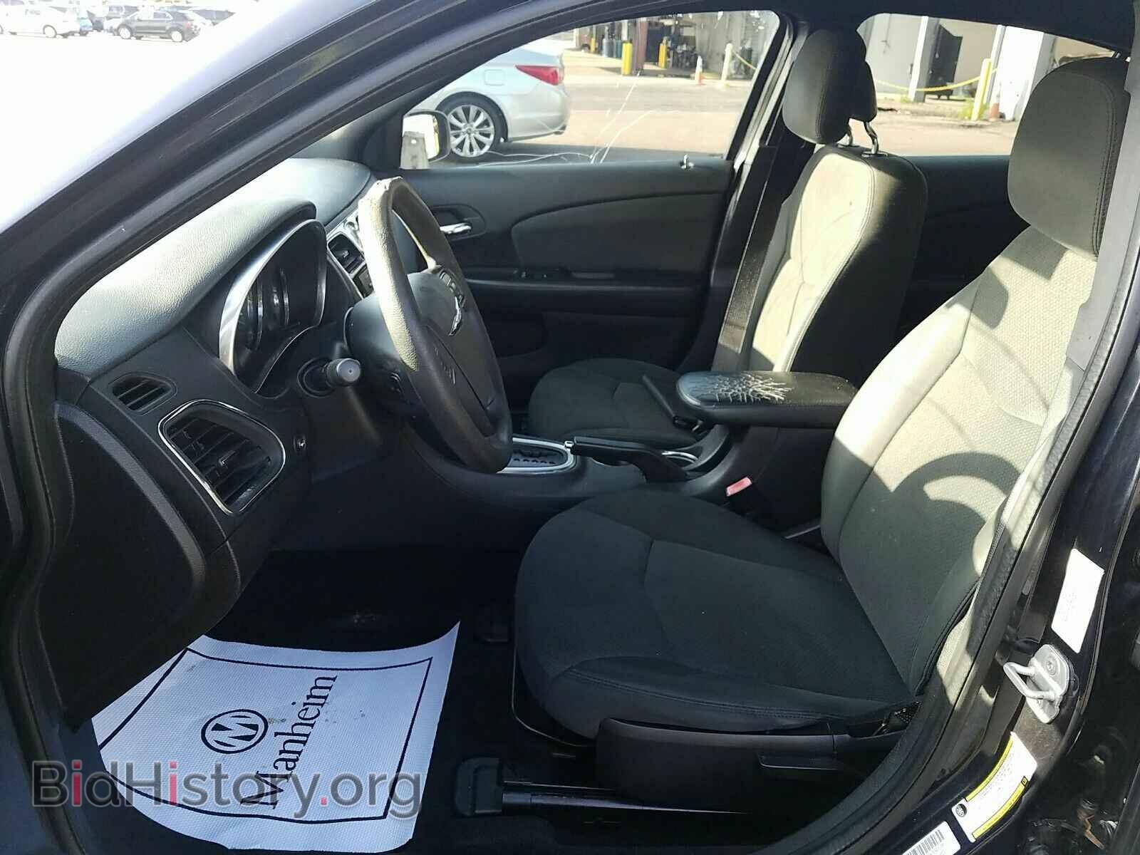 2012 Chrysler 200 - VIN: 1C3CCBAB4CN122257 - Фото 3