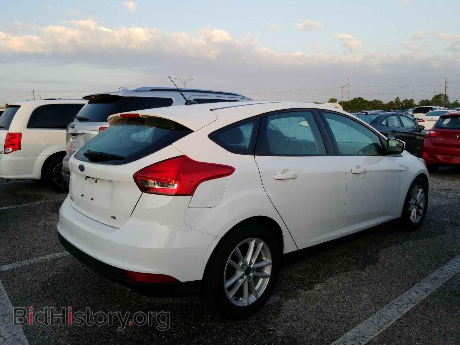 2017 Ford Focus - VIN: 1FADP3K25HL247964 - Фото 2