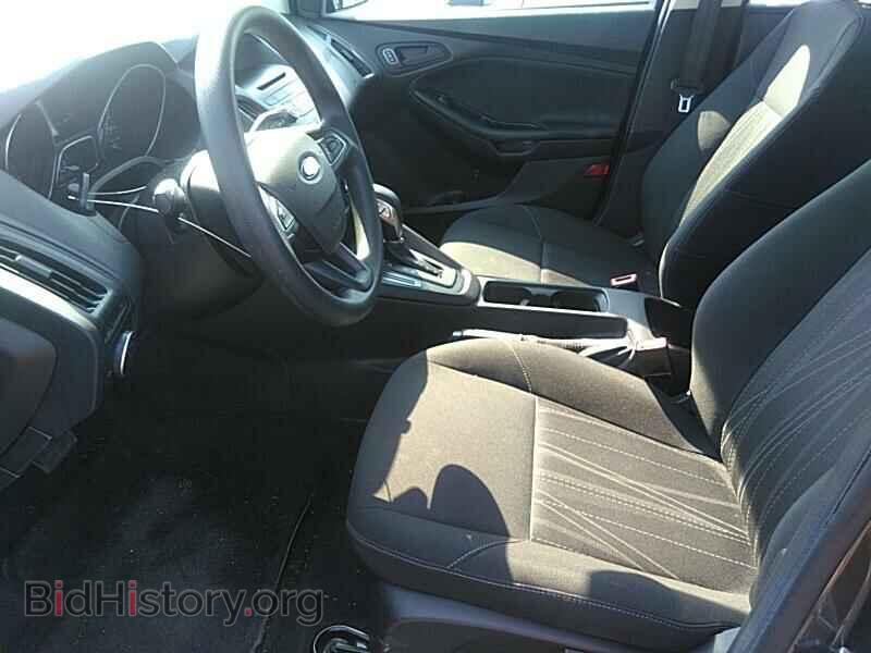 2017 Ford Focus - VIN: 1FADP3E21HL274798 - Фото 3