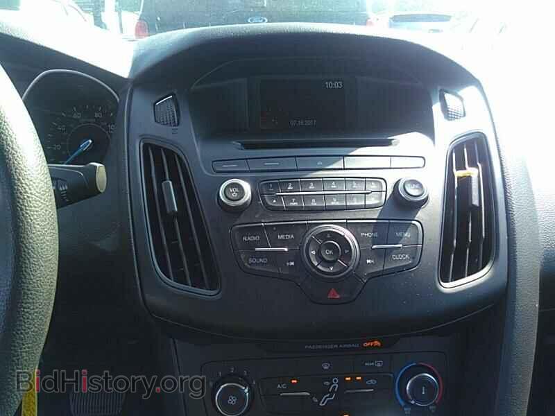 2017 Ford Focus - VIN: 1FADP3E21HL274798 - Фото 4